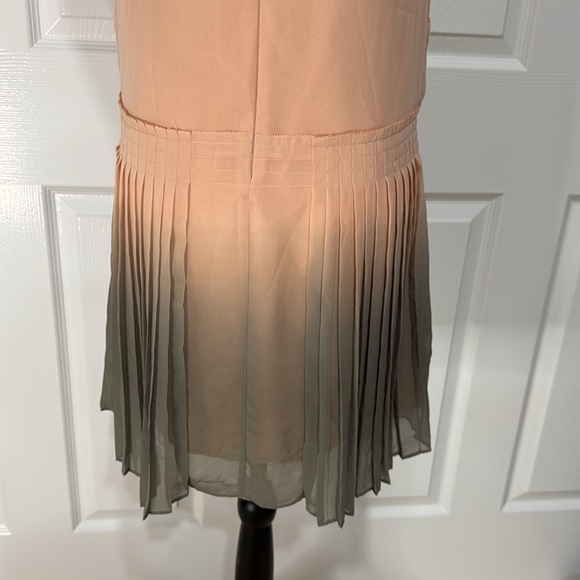 Bebe dress size 2. - Picture 6 of 7